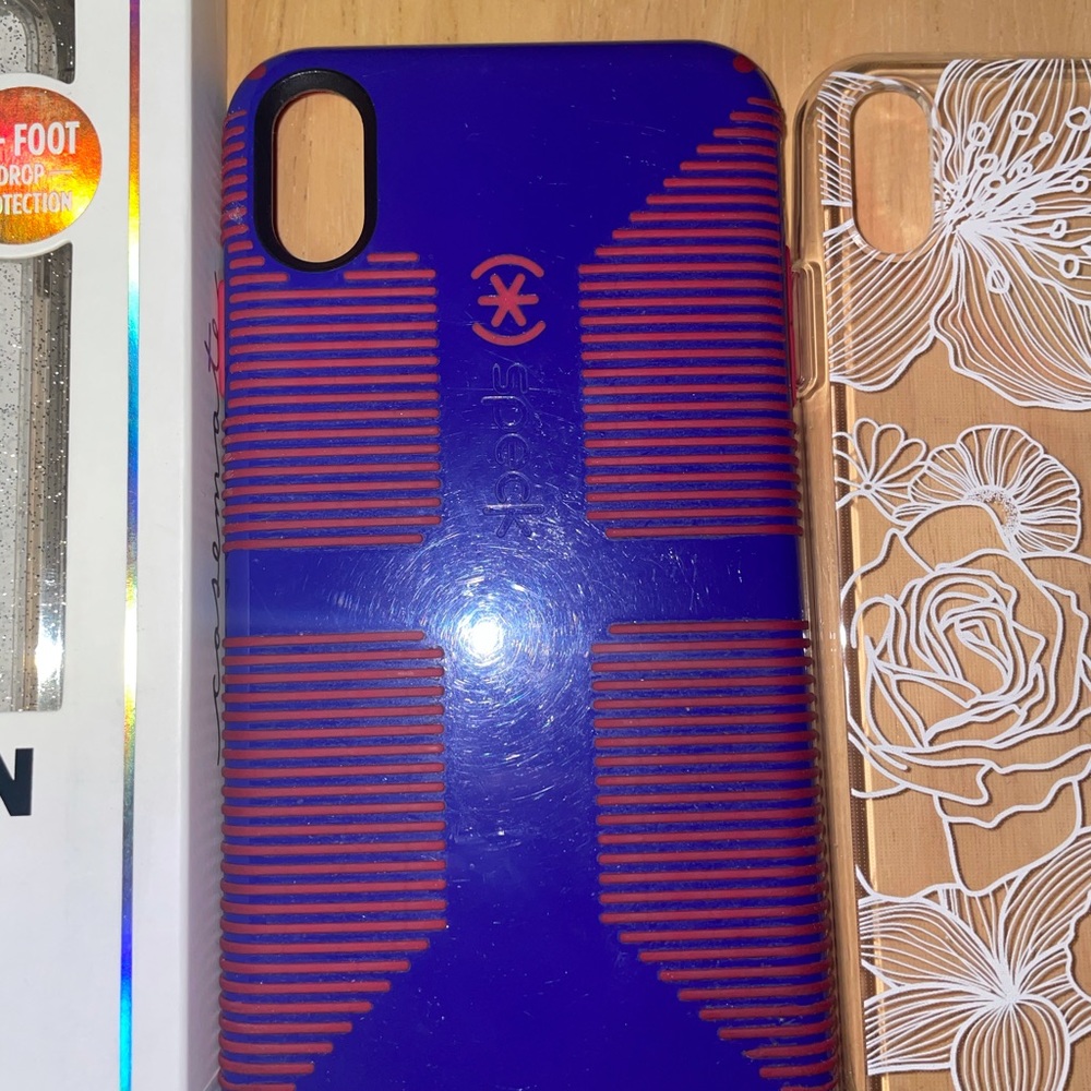 Speck XS max case
